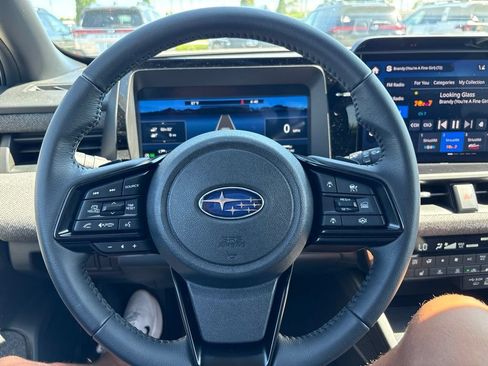 Used 2026 Subaru Outback Premium AWD/4WD image 2