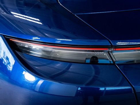 Used 2021 Porsche Taycan 4S image 23