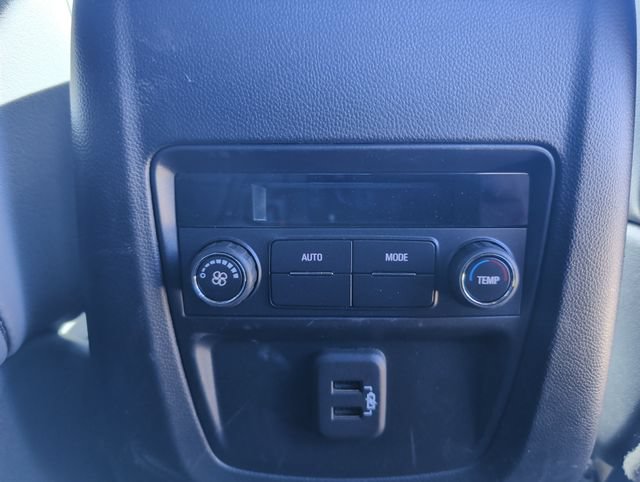 Used 2024 Buick Enclave Essence w/ Technology Package FWD image 30