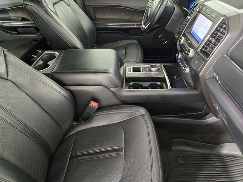Used 2020 Ford Expedition Max Limited w/ Equipment Group 301A RWD image 16