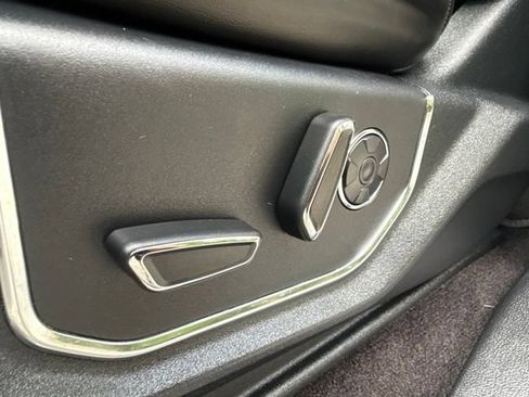 Used 2017 Ford F150 Platinum w/ Equipment Group 701A Luxury AWD/4WD image 22