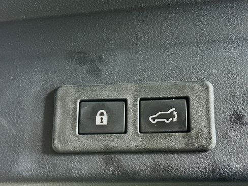 Used 2024 Subaru Ascent Premium w/ Convenience Package image 29