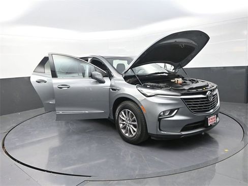 Used 2024 Buick Enclave Premium image 35