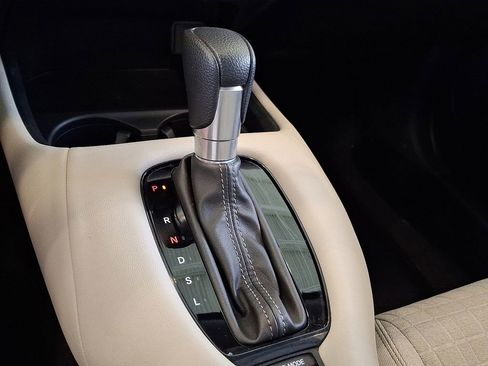 Used 2024 Honda HR-V LX image 16