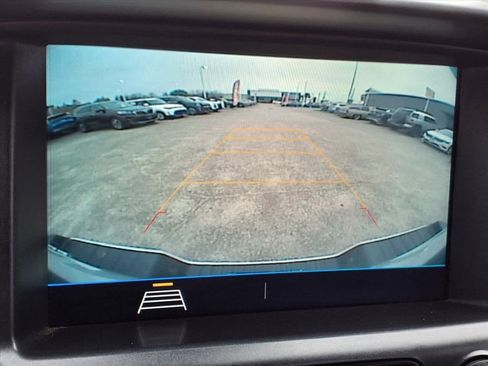 Used 2022 Chevrolet Colorado LT w/ Fleet Safety Package image 17