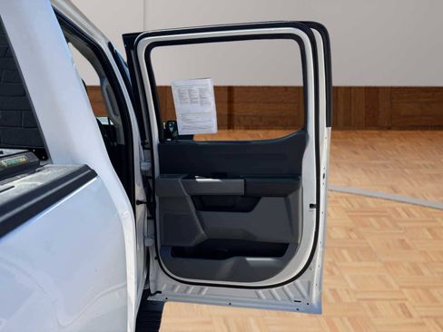 Used 2022 Ford F150 XLT w/ FX4 Off-Road Package image 14