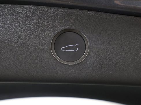 Used 2023 Tesla Model 3 Standard Range image 20