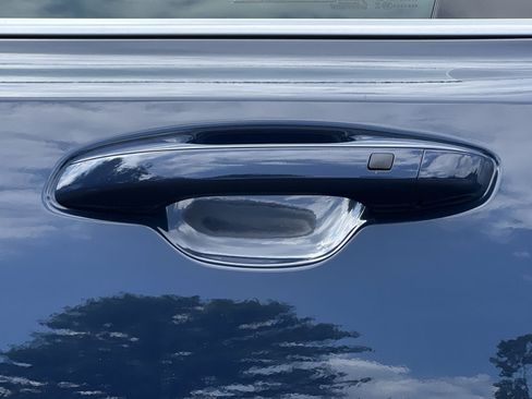 New 2026 Kia Sorento S w/ S Panoramic Sunroof Package FWD image 16