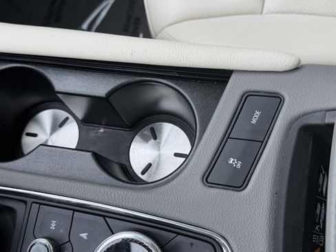 Used 2023 Cadillac XT5 Premium Luxury FWD image 33