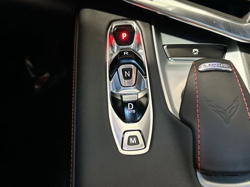 Used 2021 Chevrolet Corvette Stingray Coupe w/ Z51 Performance Package image 28