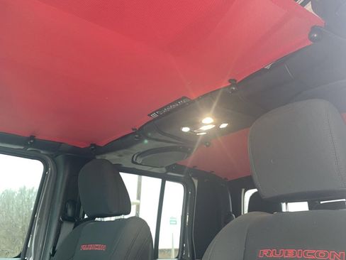 Used 2023 Jeep Gladiator Rubicon w/ LED Lighting Group image 11