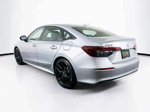 Used 2025 Honda Civic Sport image 5