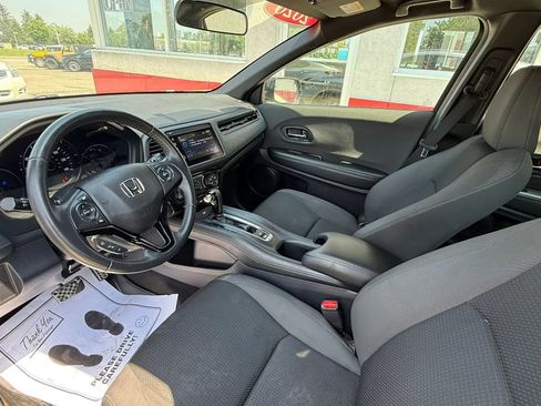 Used 2020 Honda HR-V Sport image 10
