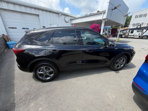 Used 2025 Ford Escape ST-Line Select AWD/4WD image 6
