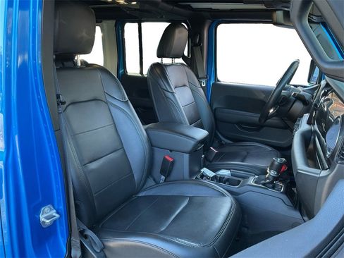 Used 2021 Jeep Wrangler Unlimited Sahara image 28