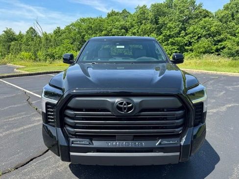 New 2026 Toyota Tundra Limited AWD/4WD image 8
