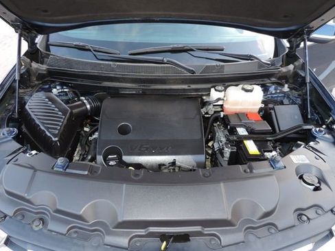 Used 2023 Chevrolet Traverse LT image 19