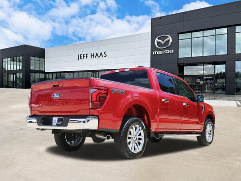 Used 2025 Ford F150 Lariat w/ FX4 Off-Road Package AWD/4WD image 3