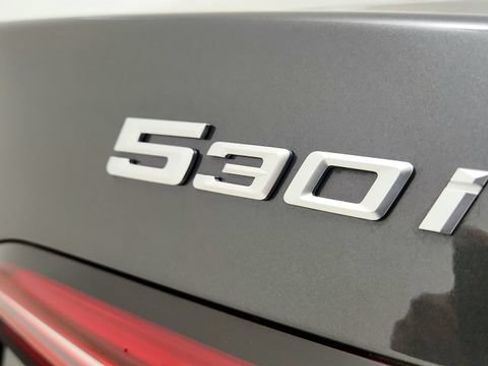 Used 2026 BMW 530i w/ M Sport Package RWD image 32