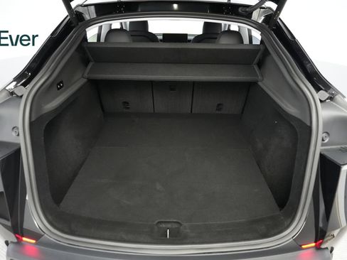 Used 2026 Tesla Model Y 2WD image 8