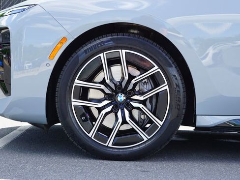 Used 2024 BMW 740i xDrive w/ Premium Package AWD/4WD image 12