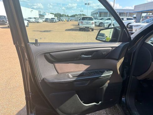 Used 2017 GMC Acadia Limited SLT FWD image 22