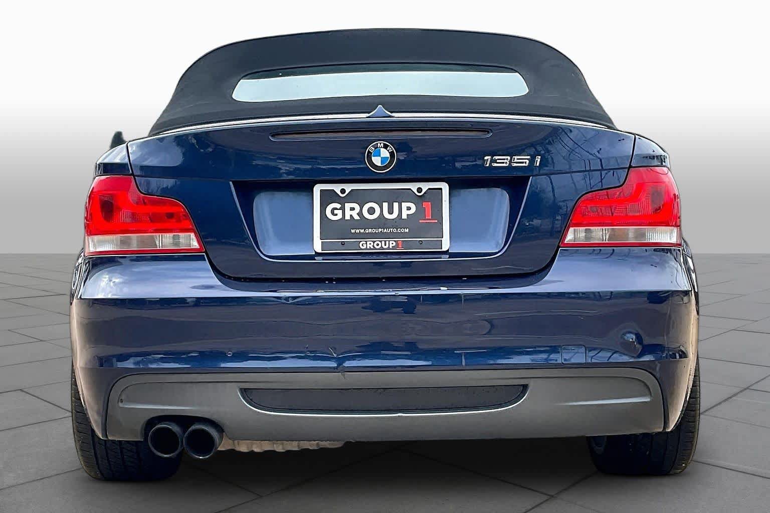 Used 2012 BMW 135i Convertible RWD image 4