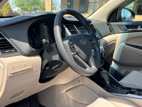 Used 2018 Hyundai Tucson SE AWD/4WD image 28