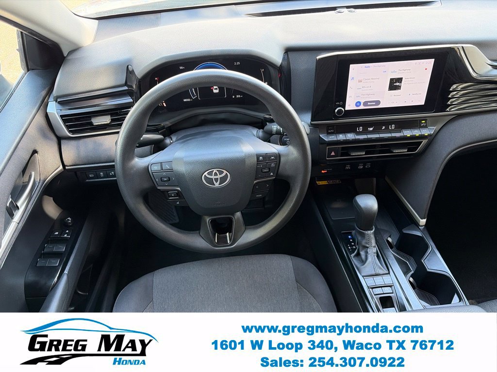 Used 2025 Toyota Camry LE FWD image 21