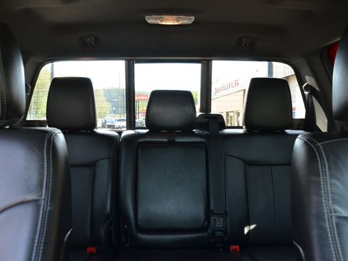 Used 2014 Ford F350 Lariat w/ Lariat Interior Package image 30