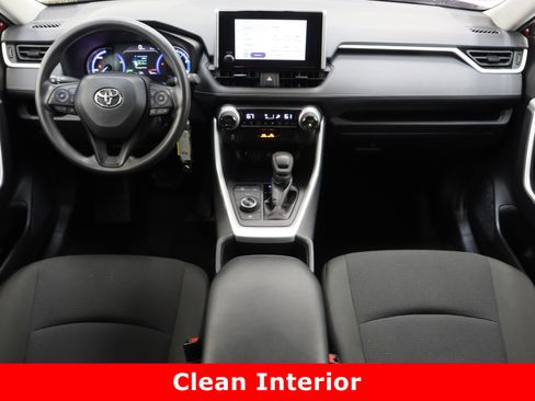 Certified 2025 Toyota RAV4 LE image 26