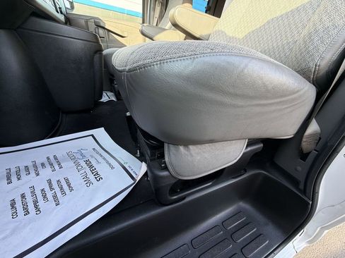 Used 2019 Chevrolet Express 3500 LT w/ LT Preferred Equipment Group RWD image 18