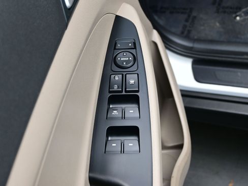Certified 2021 Hyundai Tucson Value FWD image 10