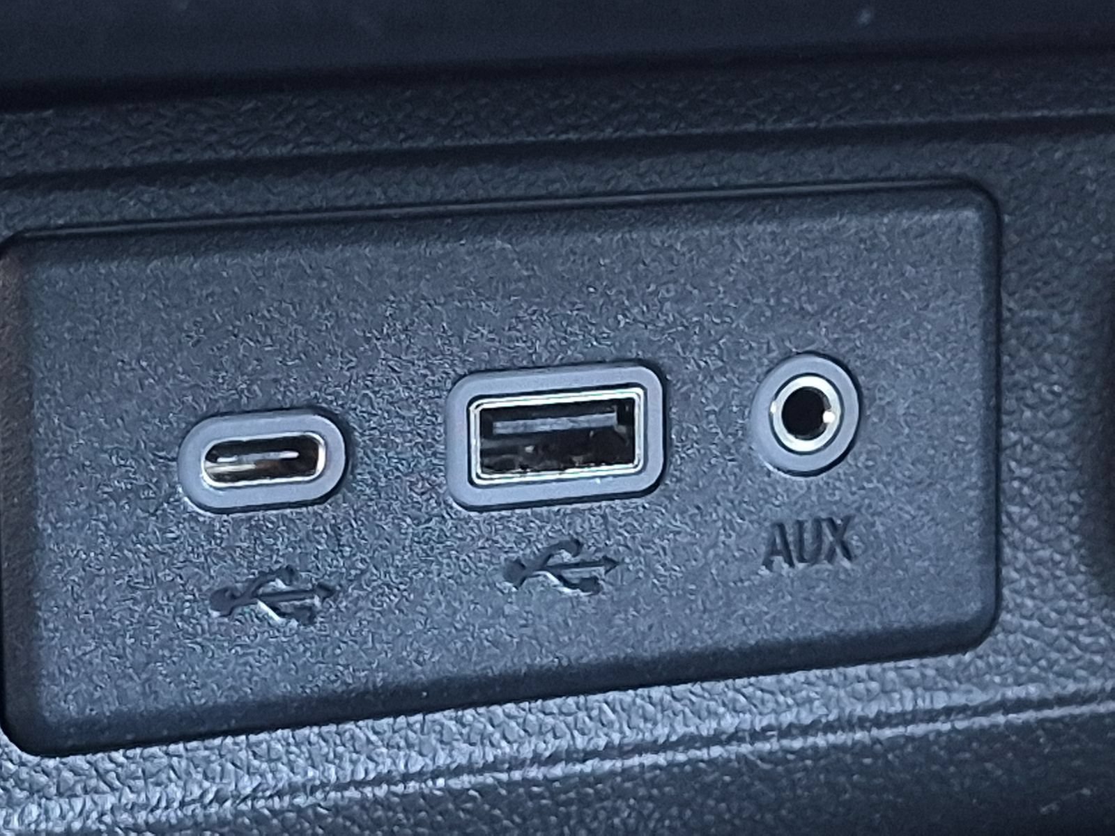 Used 2021 Buick Encore GX Select FWD image 30