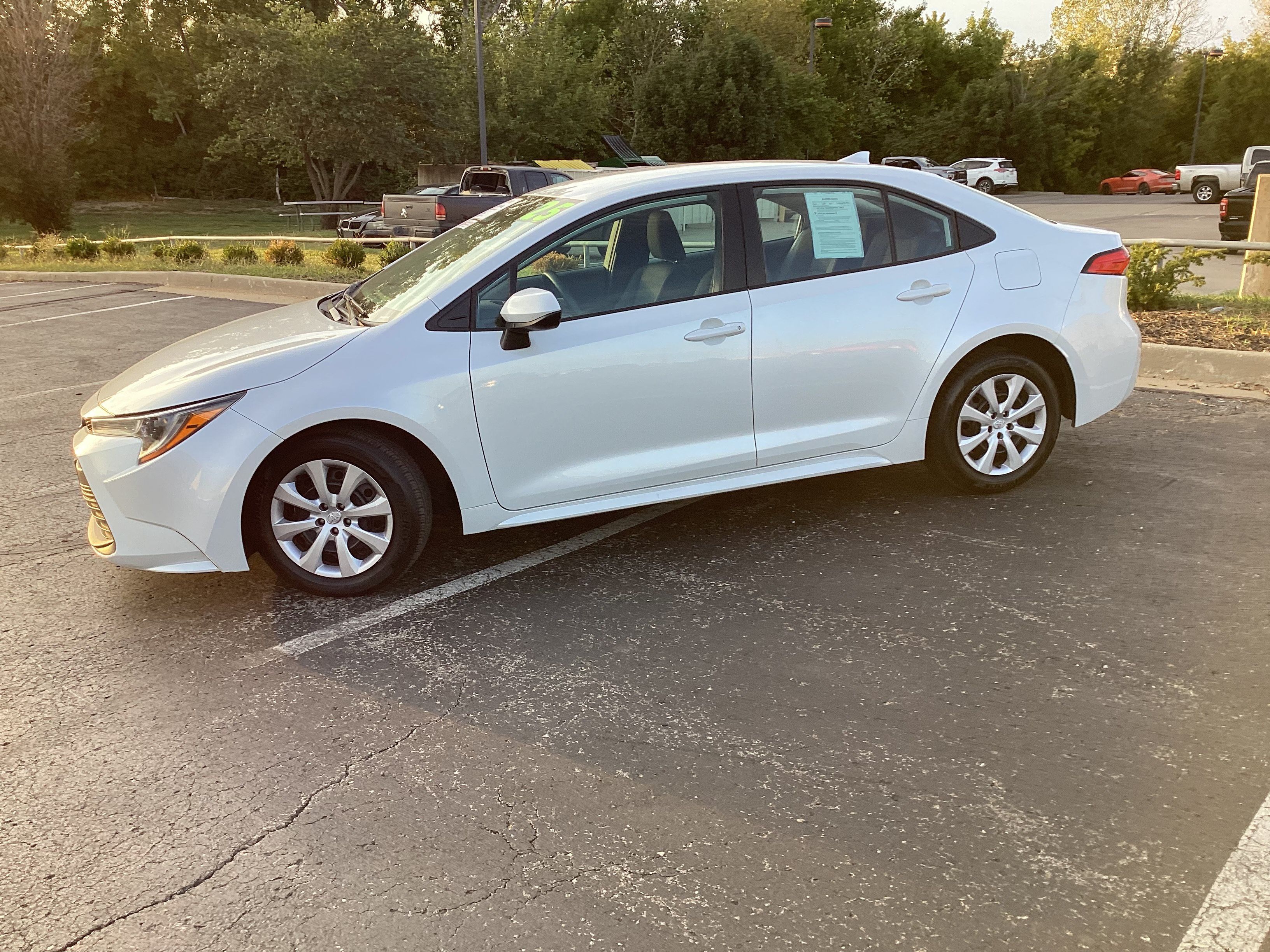 Certified 2025 Toyota Corolla LE FWD image 28