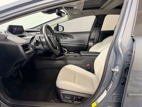 Used 2023 Toyota Prius Limited image 23