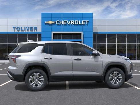 New 2026 Chevrolet Equinox LT w/ Convenience Package II FWD image 6