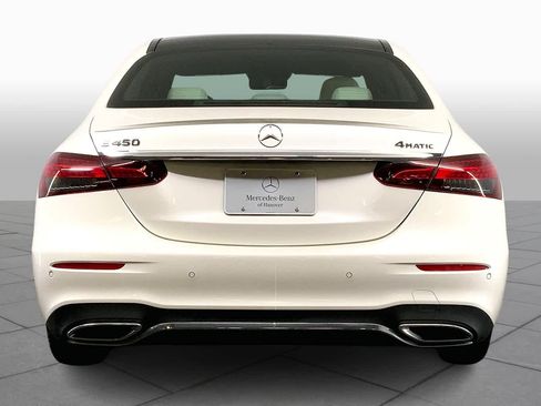 Used 2022 Mercedes-Benz E 450 4MATIC Sedan image 5