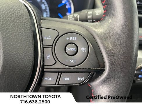 Used 2022 Toyota RAV4 SE image 12