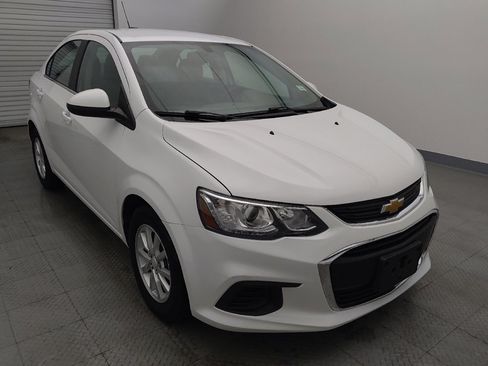 Used 2020 Chevrolet Sonic LT image 13