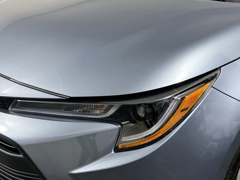Used 2025 Toyota Corolla LE image 11