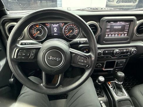 Used 2022 Jeep Wrangler Sport AWD/4WD image 9