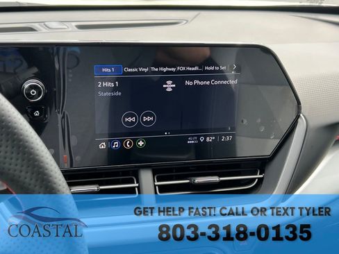 Used 2026 Chevrolet Trax RS w/ Sunroof Package FWD image 34