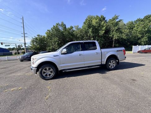 Used 2015 Ford F150 Lariat w/ Equipment Group 502A Luxury AWD/4WD image 30