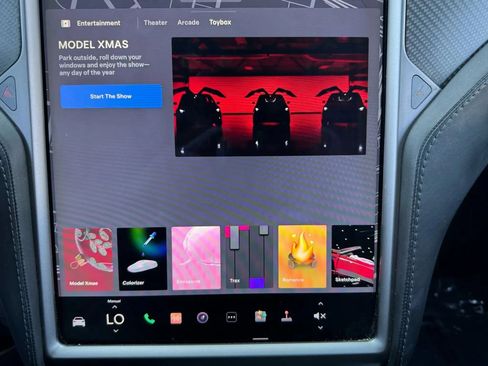Used 2018 Tesla Model X 75D AWD/4WD image 30