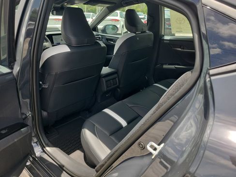Used 2026 Toyota Camry SE FWD image 10