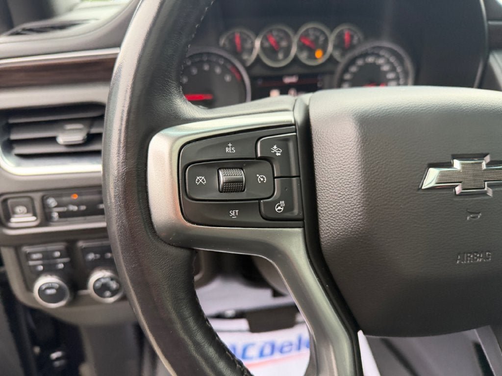 Used 2021 Chevrolet Suburban Z71 w/ Rear Media and Nav Package AWD/4WD image 16