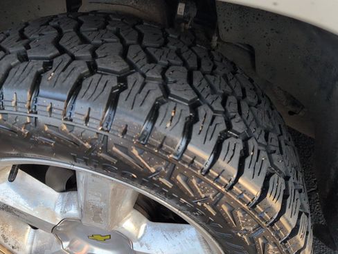 Used 2008 Chevrolet Tahoe LTZ w/ LTZ Preferred Equipment Group RWD image 10