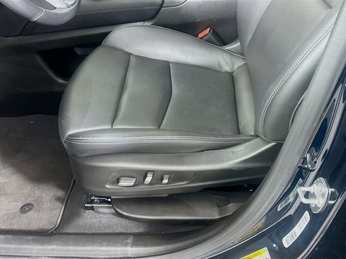 Used 2024 Cadillac XT6 Sport w/ Technology Package AWD/4WD image 19