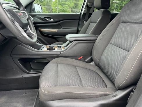 Used 2023 GMC Acadia SLE w/ Driver Convenience Package FWD image 12